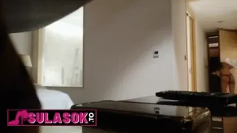 Isang Maswerteng Food Delivery Ang Makakatikim kay Idol Joy